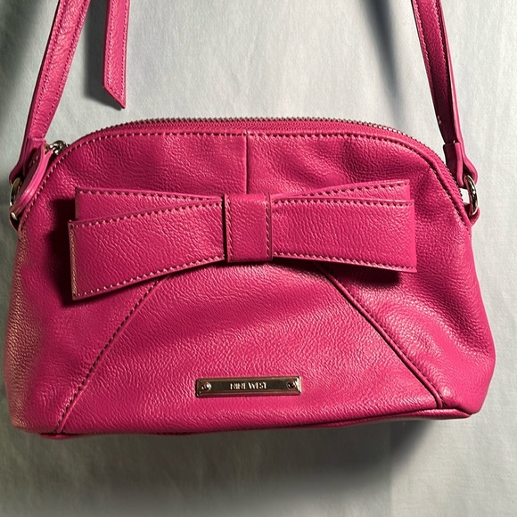 Nine West EUC pink Crossbody purse with CUTE BOW Color little darker than shown - Picture 1 of 9